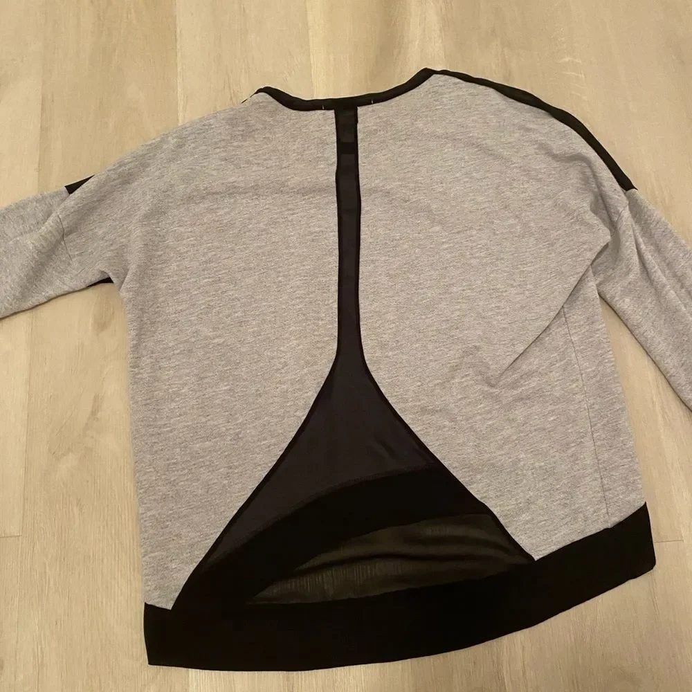 Cozy Grey Sweatshirt - Picture 5 of 6